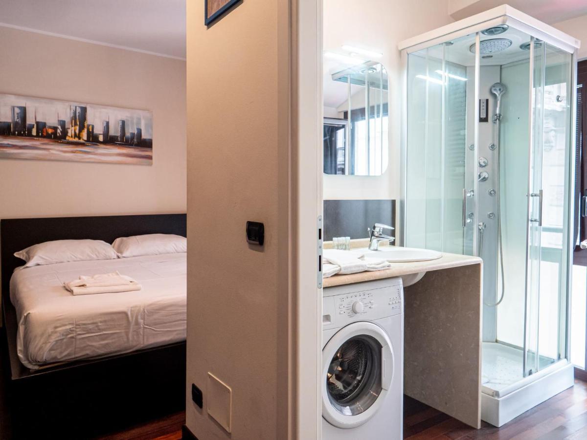 The Best Rent - Modern Duomo Apartment Milão Exterior foto